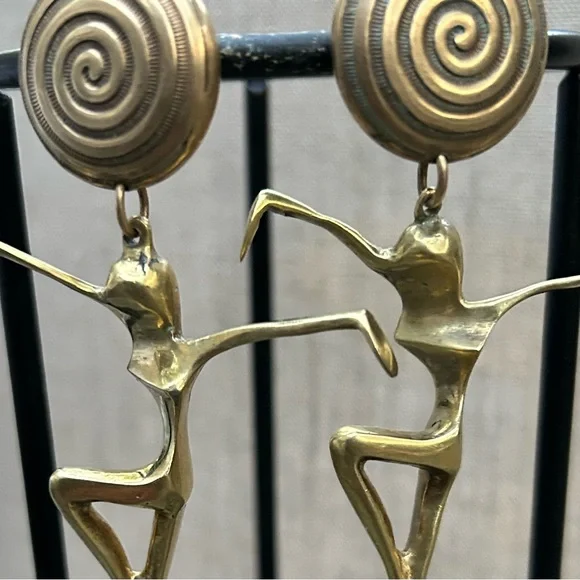 Vintage Brass Earrings Clip On Sculptural Modernist Ballet Dancer Ladies - Picture 9 of 11
